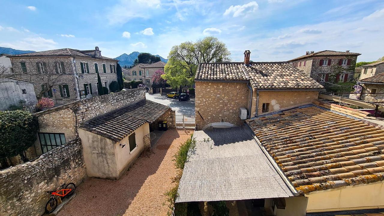 Le Jardinet De Rosa Maison De Village Eygalieres  Exterior photo